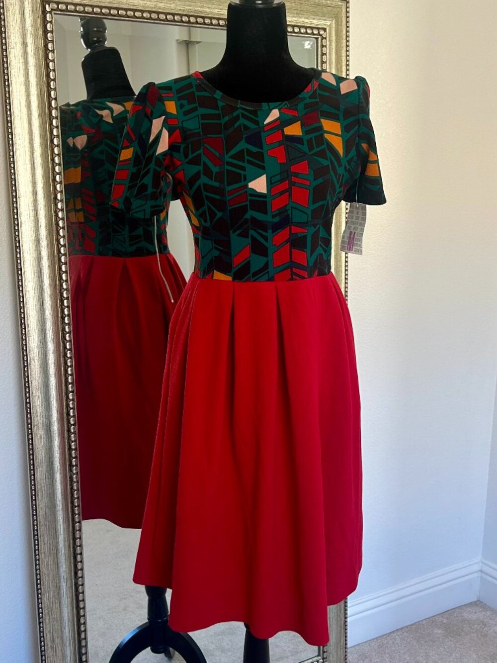 LuLaRoe Amelia Dress Geometric Top & Red Skirt Pleated Pockets Medium 10-12 NWT